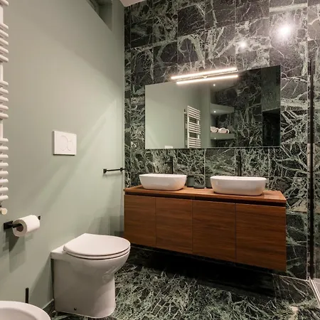 Deza Cavour Harmony Apartment *