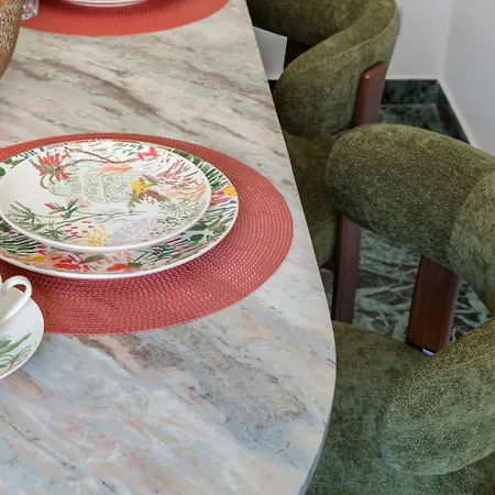 Deza Cavour Harmony شقة