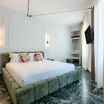 Deza Cavour Harmony Apartamento *